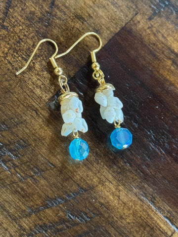 MM SALE! NIIHAU SHELL EARRING