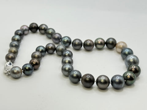 END OF YEAR SALE (18”) Tahitian Pearl Necklace (10-12mm)