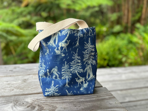 Bigfoot + Alien SMALL MARKET TOTE