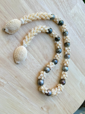 NIIHAU SHELL + TAHITIAN PEARL NECKLACE (24 inch)