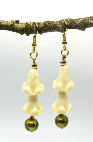 GREEN PEARL + CROWNFLOWER EARRING