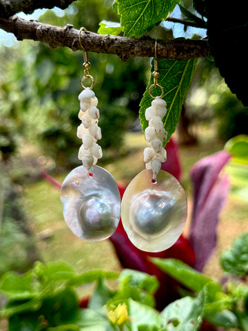 MABÉ TAHITIAN PEARL + NIIHAU MOMI PĪKAKE EARRING