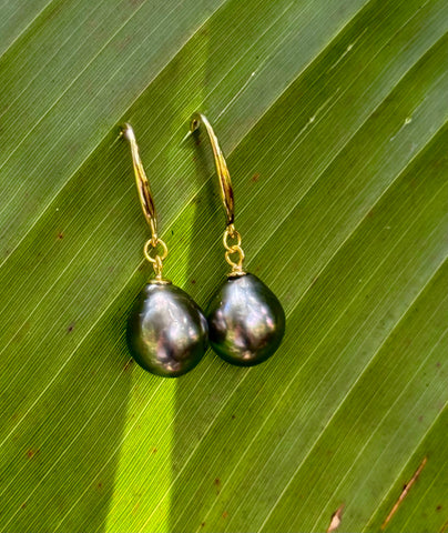 TAHITIAN PEARL DANGLES (9-10mm)