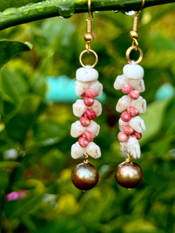 NIIHAU SHELL HELECONIA EARRING w/BRONZE PEARL