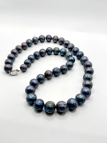 23 INCH BLACK CARVED EDISON PEARL NECKLACE (11-13mm)
