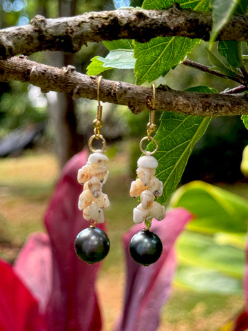 TAHITIAN PEARL + NIIHAU MOMI LENALENA PĪKAKE EARRING (10mm)