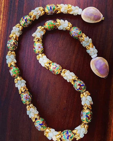 CLOSEOUT: NIIHAU SHELL + CLOISONNÉ EGG LEI